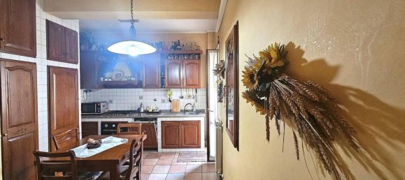 Квартира с 3 комнатами в Изола дель Лири, Италия № 175034 3