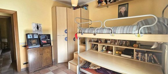 Квартира с 3 комнатами в Изола дель Лири, Италия № 175034 15