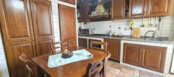 Квартира с 3 комнатами в Изола дель Лири, Италия № 175034 4