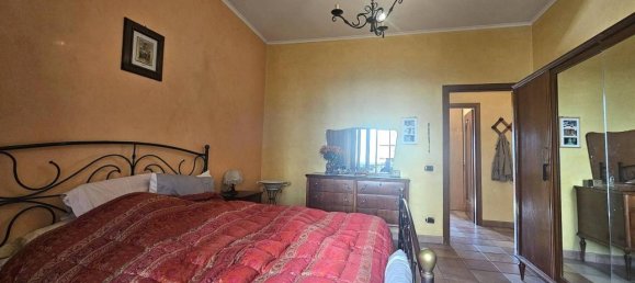 Квартира с 3 комнатами в Изола дель Лири, Италия № 175034 8