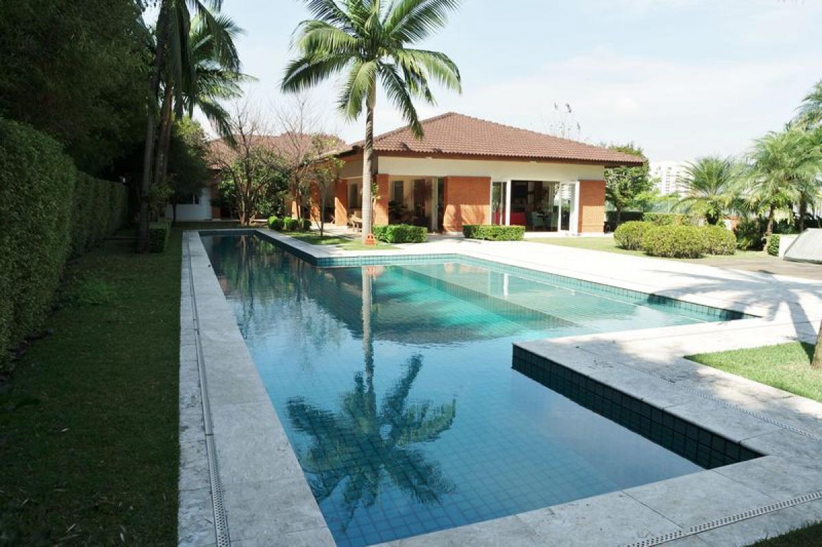 Дом с 4 спальнями в Сан-Паулу, Бразилия № 543649