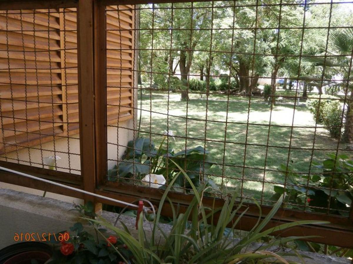 2 bedrooms House in Coronel Suarez, Argentina No. 5483