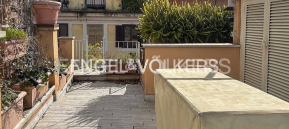 2 bedrooms Penthouse in Rome, Italy No. 102903 5