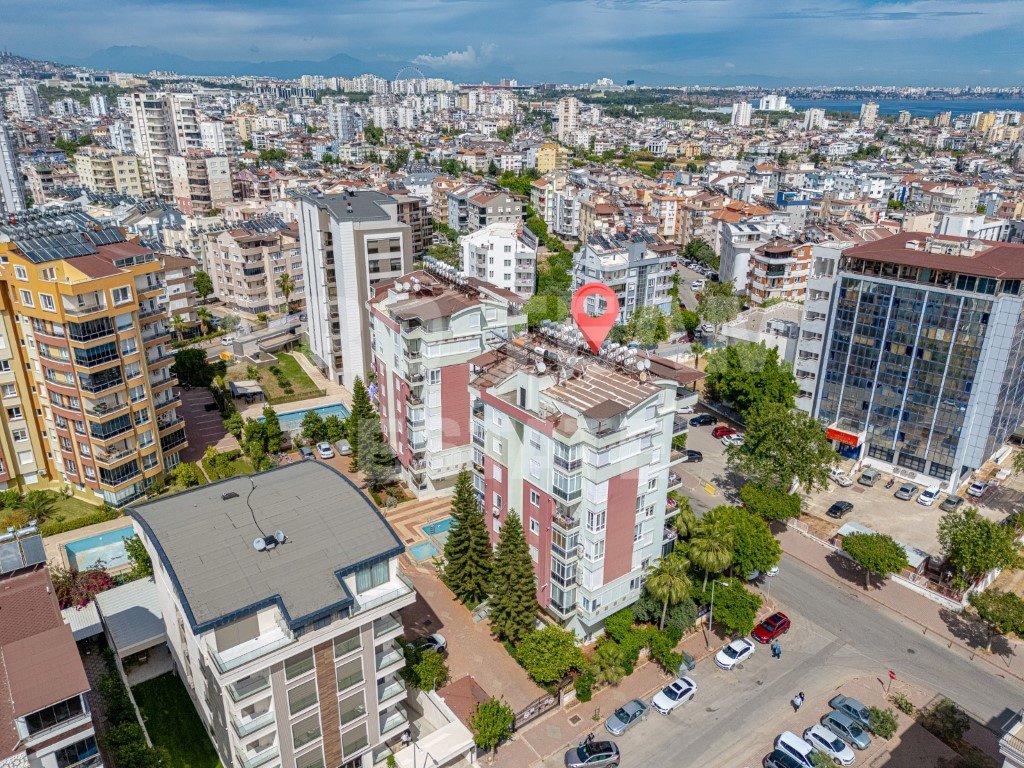 5 rooms Penthouse in Konyaalti, Turkey No. 42307