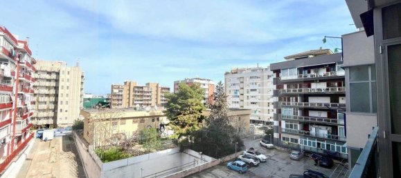 3 bedrooms Apartment in Bari, Italy No. 18635 14