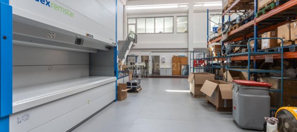 598m² Warehouse in Seixal, Portugal No. 98996 37