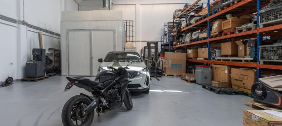 598m² Warehouse in Seixal, Portugal No. 98996 32