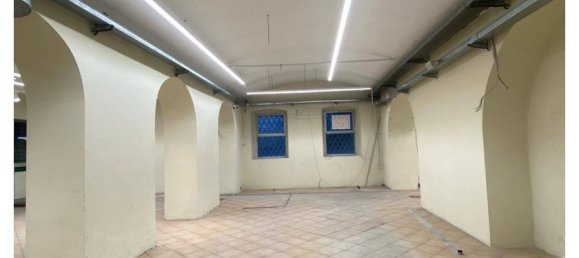 2 rooms Commercial property in Genoa, Italy No. 351637 6