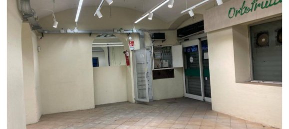 2 rooms Commercial property in Genoa, Italy No. 351637 5