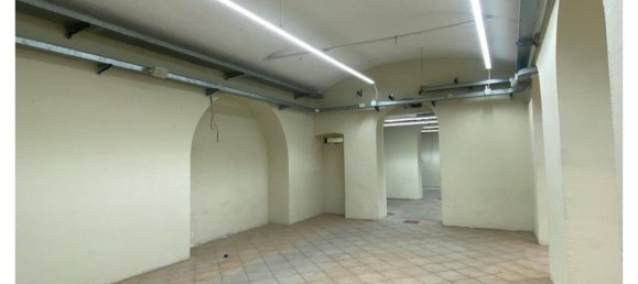 2 rooms Commercial property in Genoa, Italy No. 351637 8
