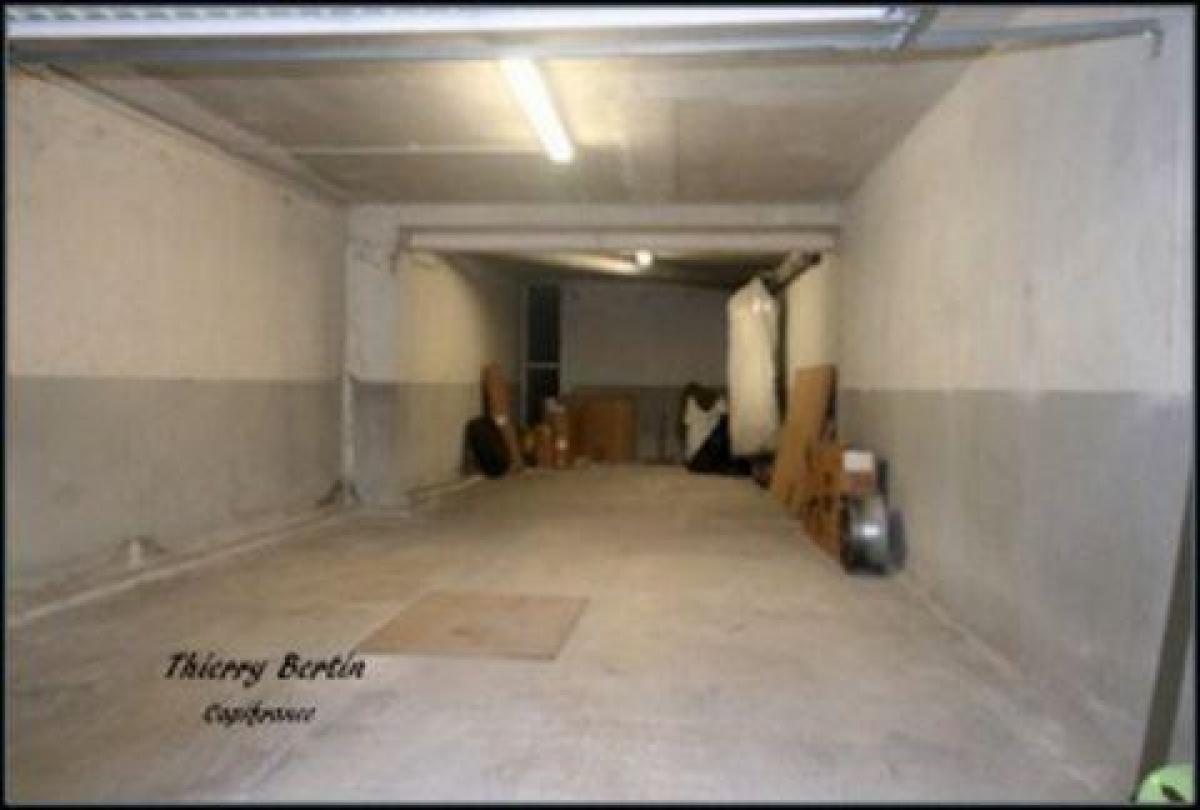 42m² Shop in Cagnes-sur-Mer, France No. 20407