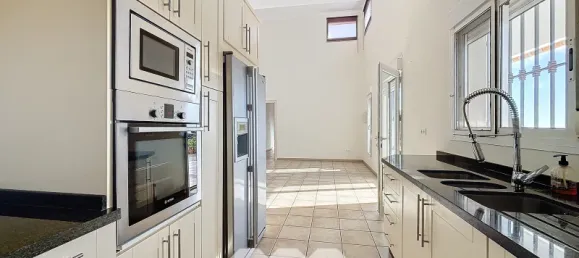 Villa de 3 dormitorios en Arenas, Spain No. 42712 14