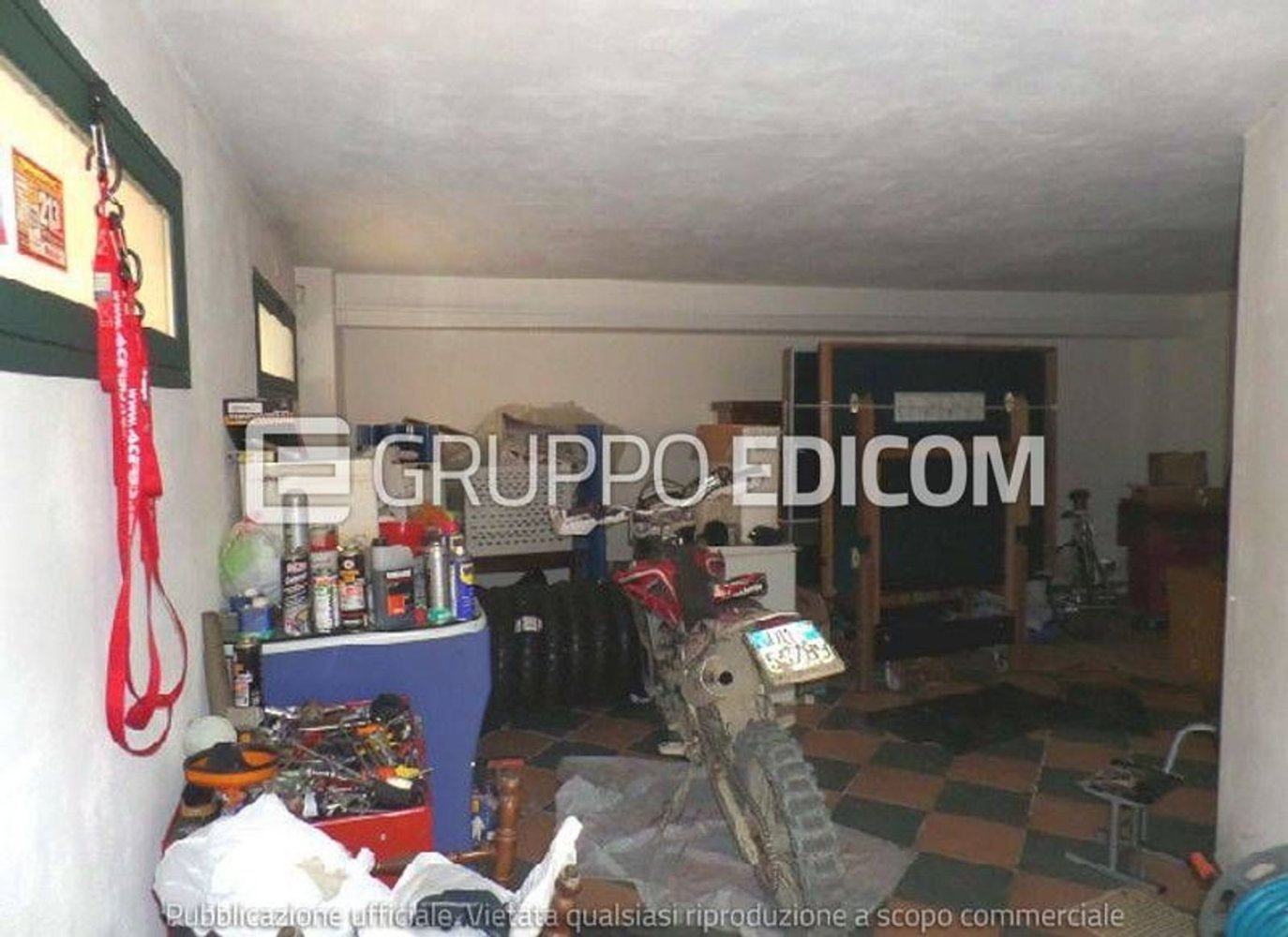 Propriété commerciale à Rosolini, Italy 300m² No. 402242