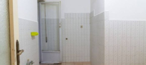 3 bedrooms Apartment in Rome, Italy No. 71459 11