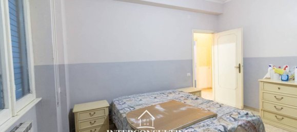 3 bedrooms Apartment in Rome, Italy No. 71459 8