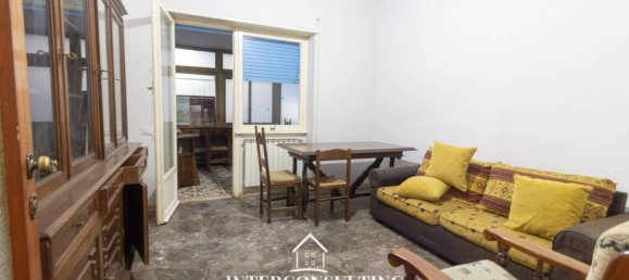 3 bedrooms Apartment in Rome, Italy No. 71459 2