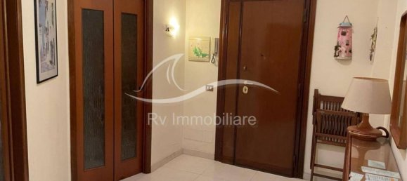 3-salle Appartement à Rome, Italy No. 28827 13
