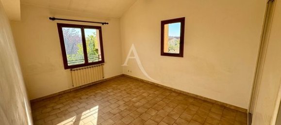 5 bedrooms Villa in Gard, France No. 280209 6