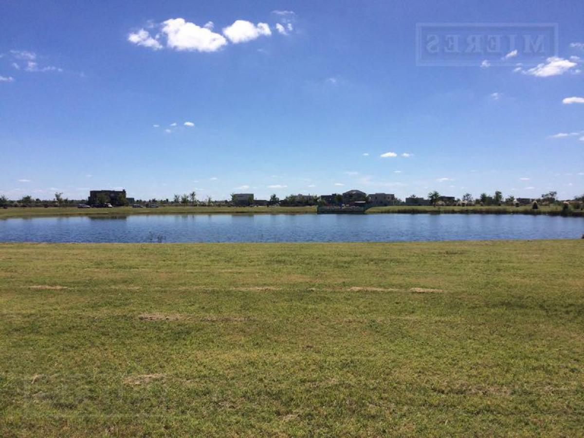 Grundstück in Escobar, Argentina, Nr. 114077