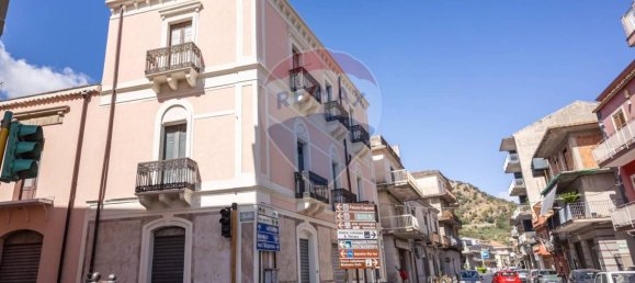 Propiedad comercial de 5 habitaciónes en Francavilla di Sicilia, Italy No. 265877 4