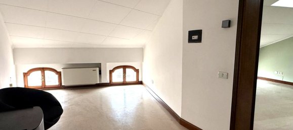 100m² Commercial property in Rovigo, Italy No. 295381 8