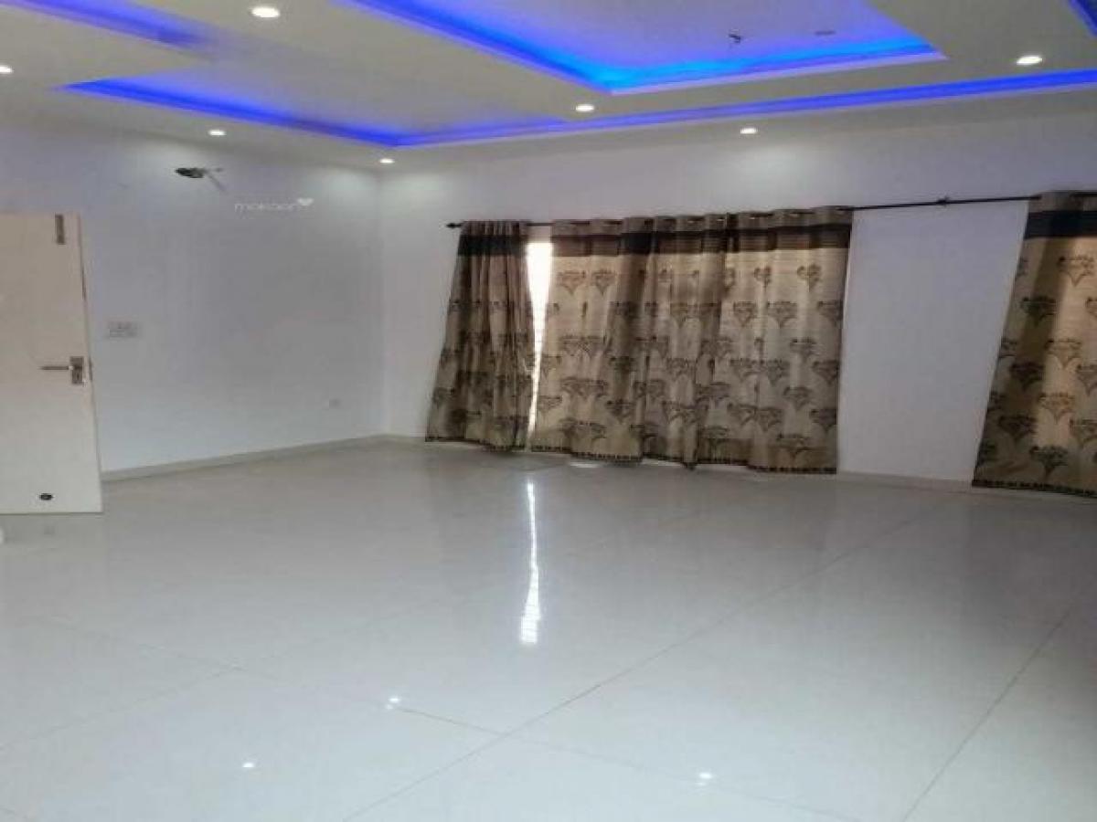 2 bedrooms House in Mohali, India No. 2563