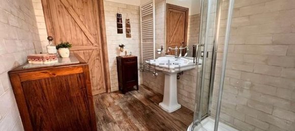 4 rooms Apartment in Viterbo, Italy No. 276746 5