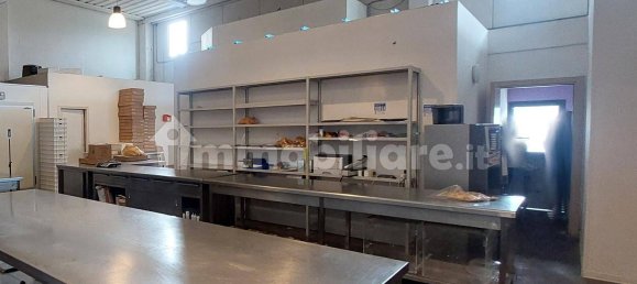 578m² Warehouse in Corciano, Italy No. 354594 10