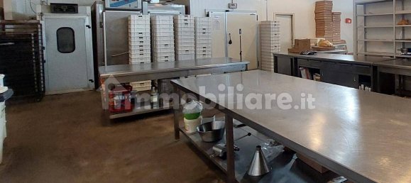 578m² Warehouse in Corciano, Italy No. 354594 32