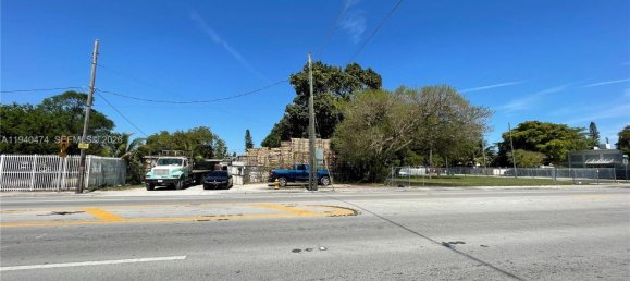 terreno en venta en Miami, Miami-Dade, Florida, USA № 615492 20