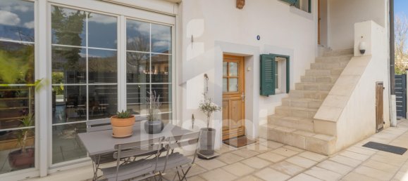 4 bedrooms Commercial property in Neydens, France No. 302475 6