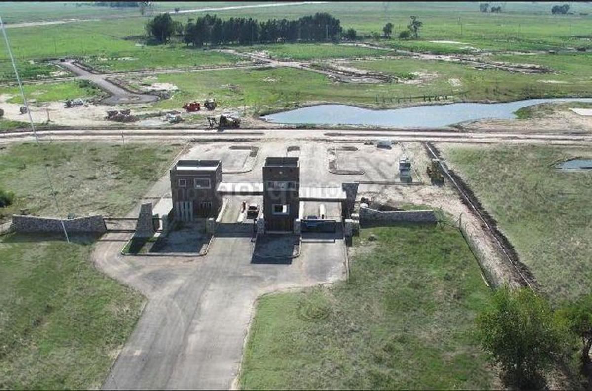  Land in Ezeiza, Argentina No. 114729