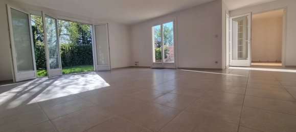 Casa de 5 dormitorios en Saint-Pryve-Saint-Mesmin, France No. 274929 6