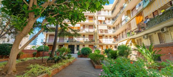 Apartamento de 3 habitaciónes en Catania, Italy No. 303773 3