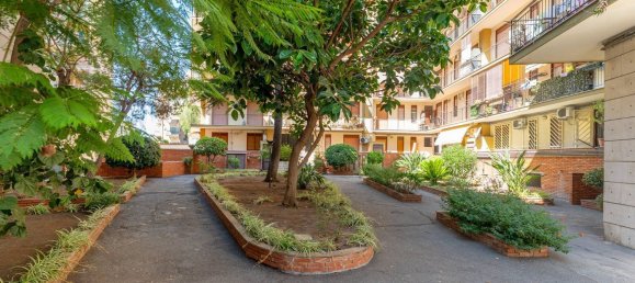 Apartamento de 3 habitaciónes en Catania, Italy No. 303773 6