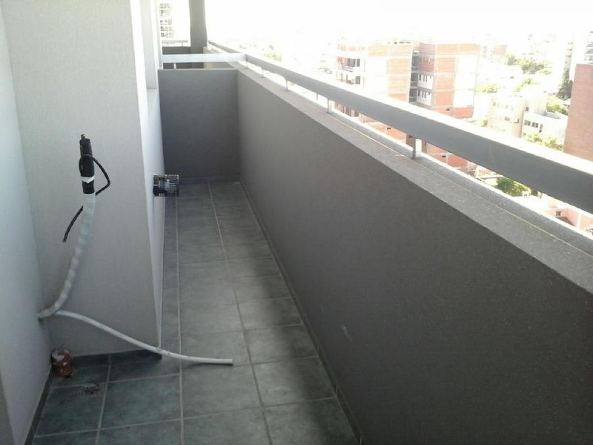 Studio in Moron, Argentina No. 68109