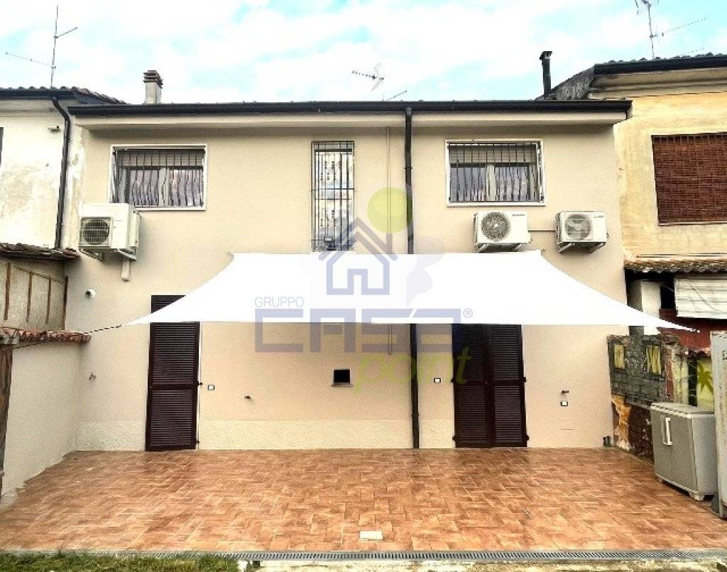 3 Schlafzimmer Haus in Monticelli d'Ongina, Italy, Nr. 113157