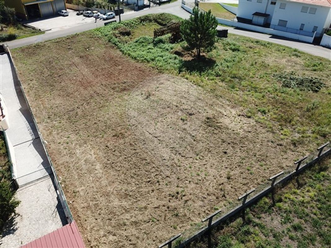 1100m² Land in Sao Pedro da Torre, Portugal No. 39913