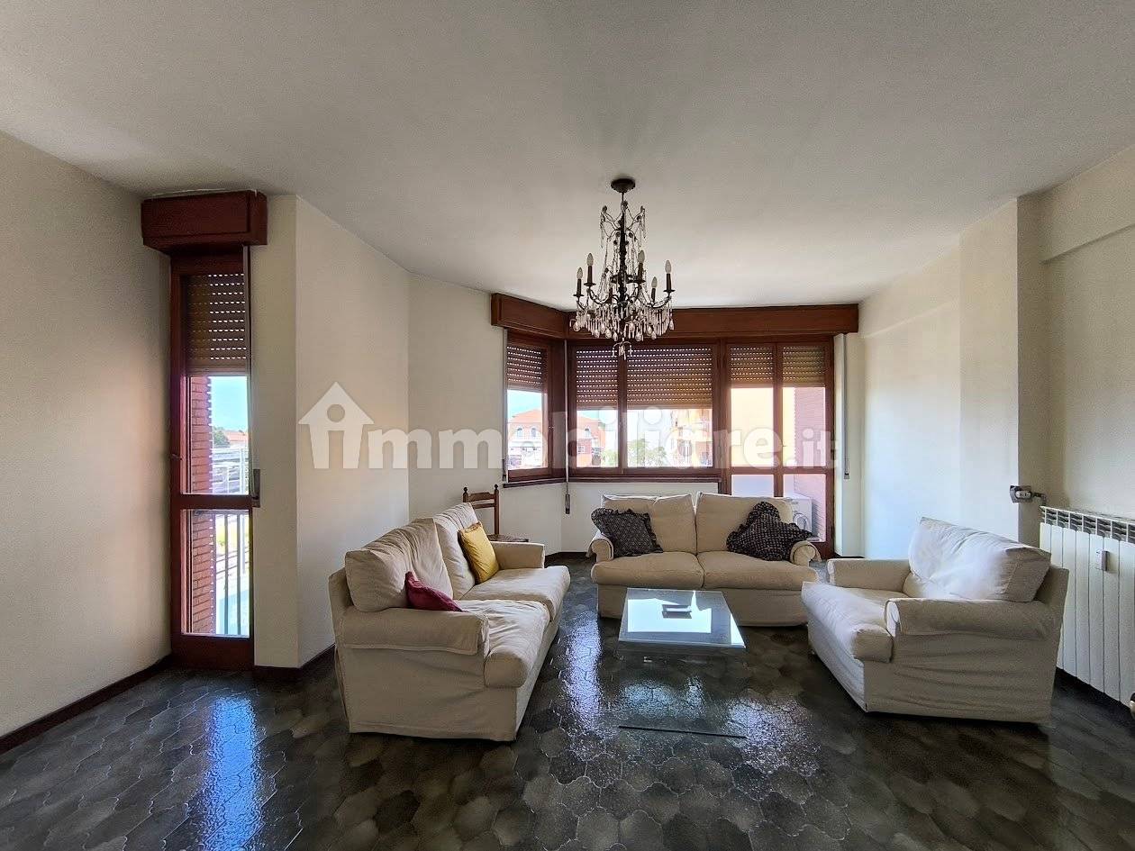 3 bedrooms Apartment in Pisa, Italy No. 352497