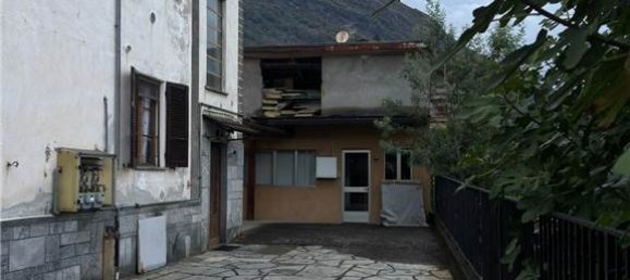 Oficina de 3 habitaciónes en Domodossola, Italy No. 188254 14
