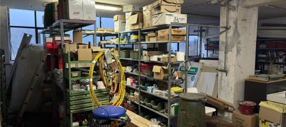 Oficina de 3 habitaciónes en Domodossola, Italy No. 188254 9