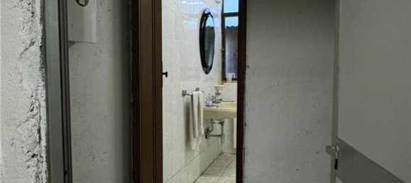 Oficina de 3 habitaciónes en Domodossola, Italy No. 188254 7