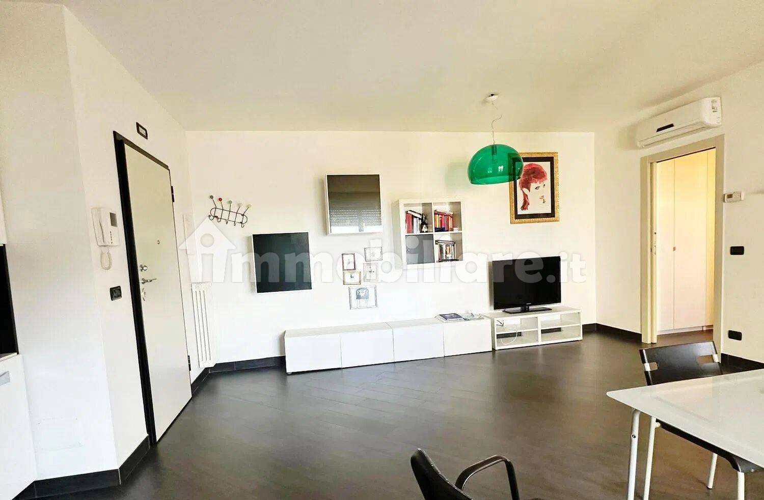 Apartamento T3 em Bari, Italy N.º 353230