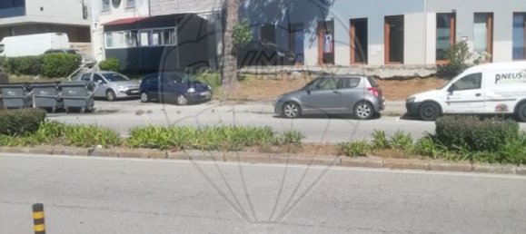 Gewerbliche Immobilie in Matosinhos, Portugal 88m², Nr. 60316 2