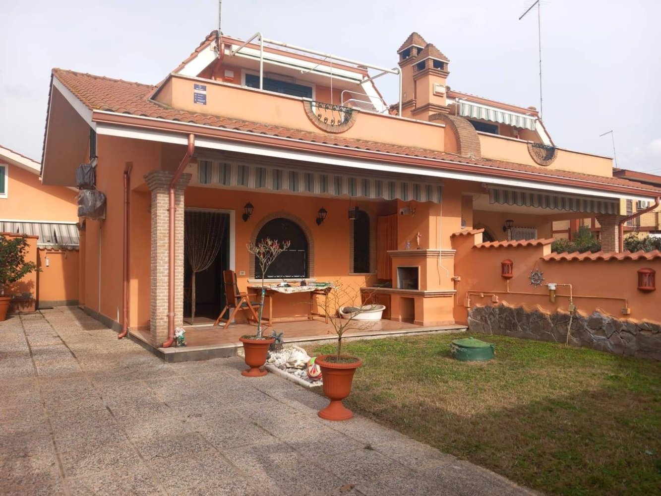 2 bedrooms Villa in Ardea, Italy No. 296423