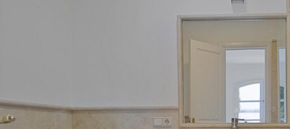 3 bedrooms Villa in Marbella, Spain No. 30756 18