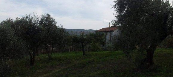 5 rooms House in Montefalcone di Val Fortore, Italy No. 255019 4