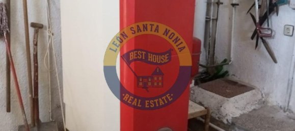 3 bedrooms House in Garrafe de Torio, Spain No. 109620 5