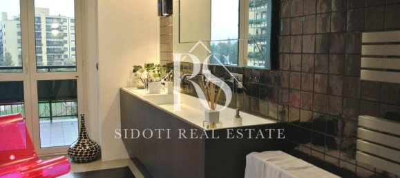 7 rooms Apartment in Segrate, Italy No. 26357 3