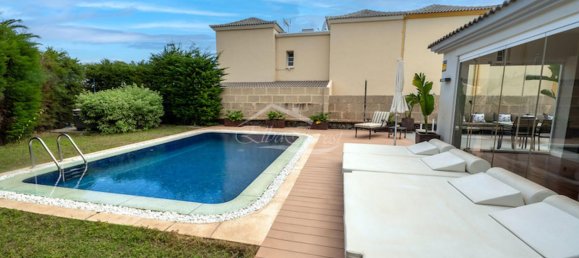 4 bedrooms Villa in Adeje, Spain No. 117108 2